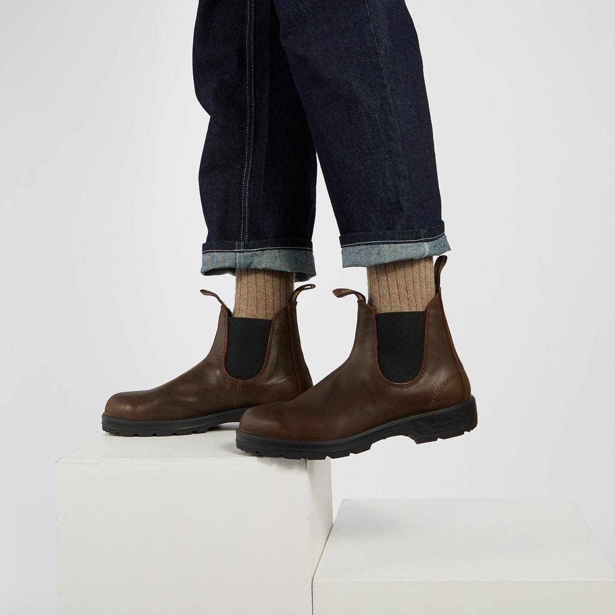 Blundstone Classic Boots 1609- Antique Brown - Image 6