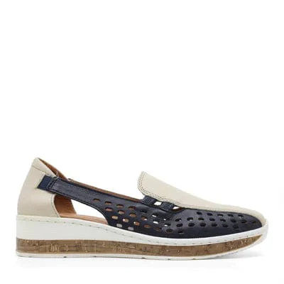 Cassini Women's Mindy Slip On Loafers- Cream/ Navy