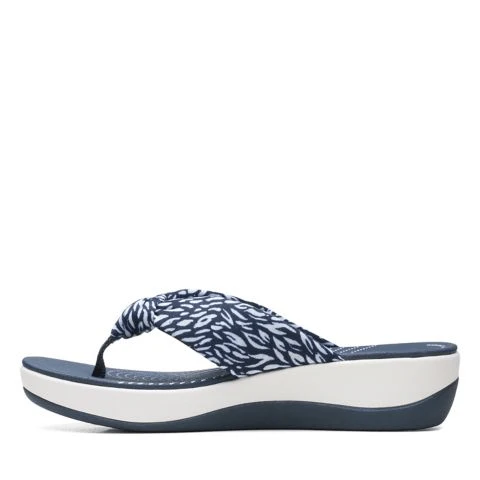 Clarks Women's Arla Glison Flips- Navy Abstract - Image 5