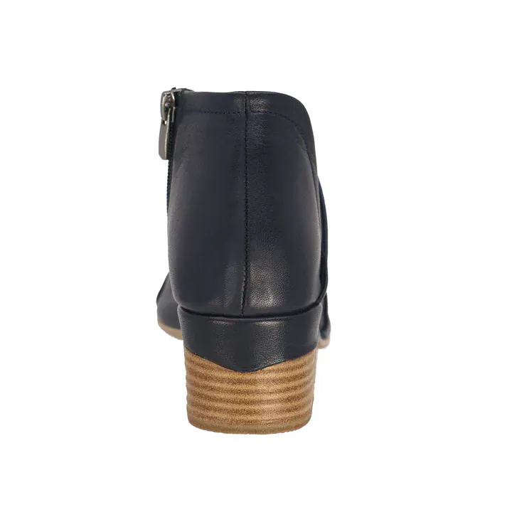 Everly Women's Gia 01 Heels-Navy - Image 5