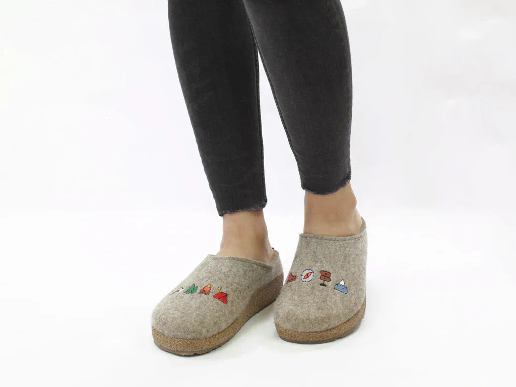 Haflinger Unisex Grizzly Wanderlust Slippers- Hiking Earth - Image 2