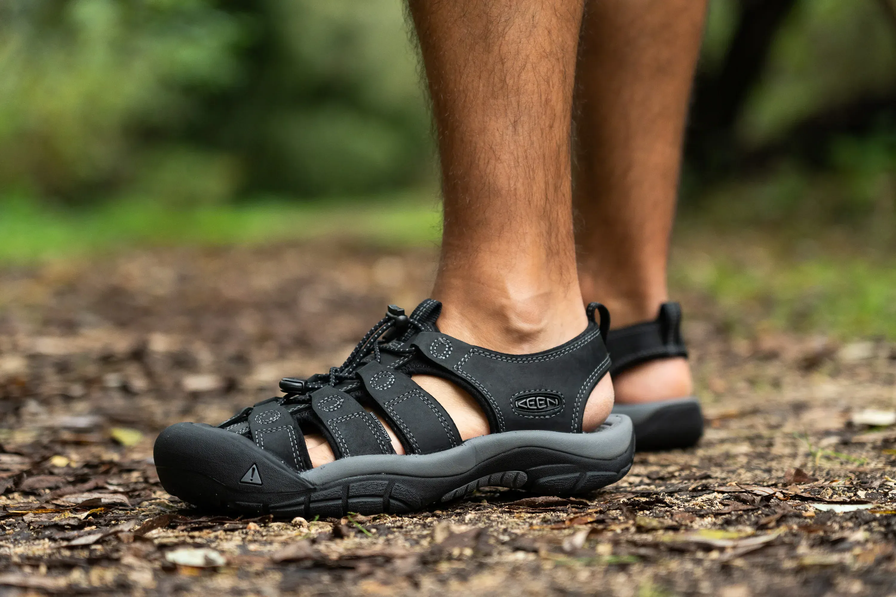 Keen Men's Newport Sandals- Black/ Steel Grey - Image 4