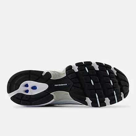 New Balance Unisex 530 Sneakers- White/Grey - Image 5