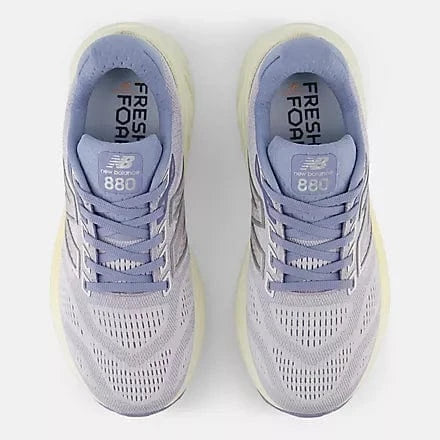 New Balance Women's 880v15 Running Shoes- Pearl Grey/ Dusk Shower - Image 4