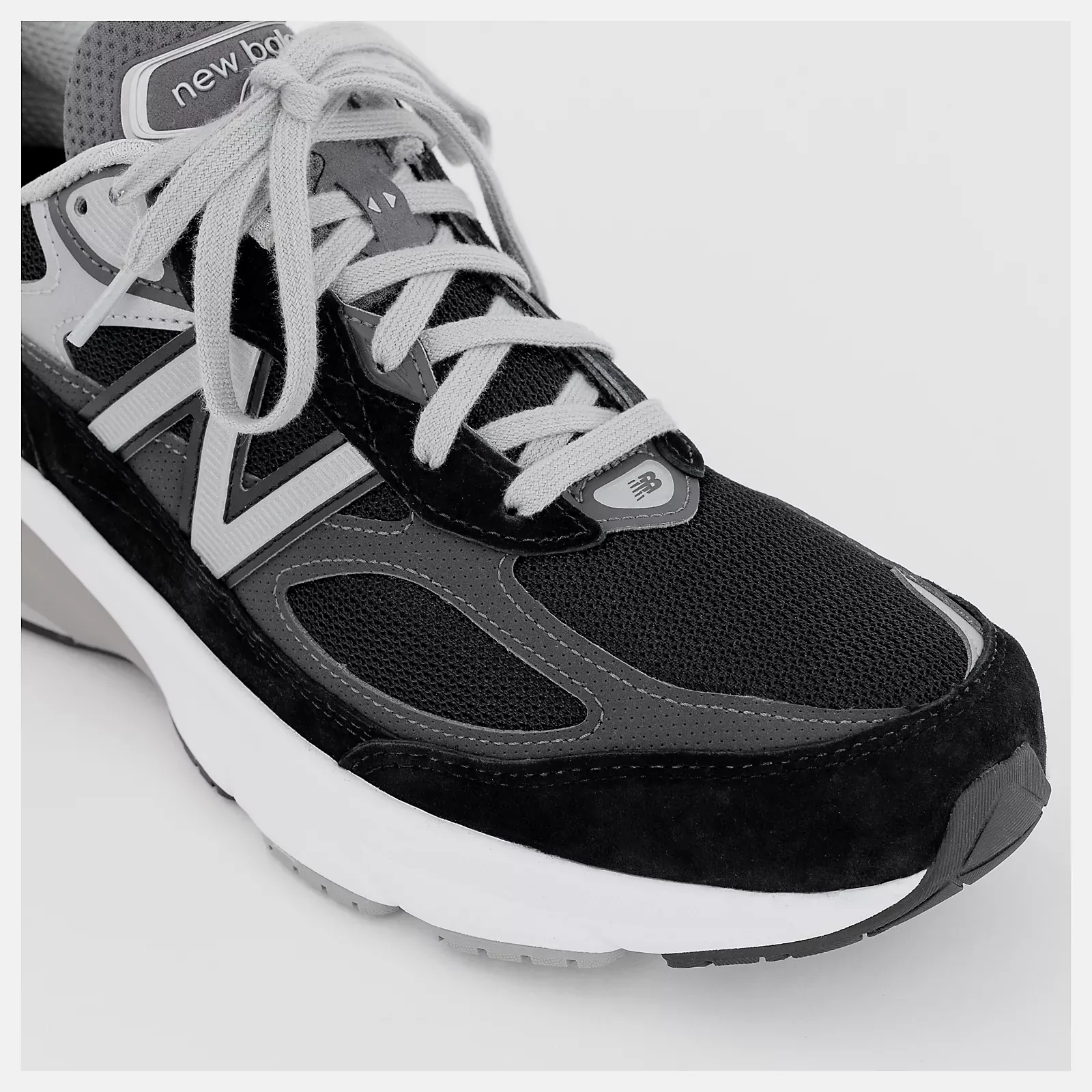 New Balance Women's 990v6 Running Shoes- Black/White - Image 9