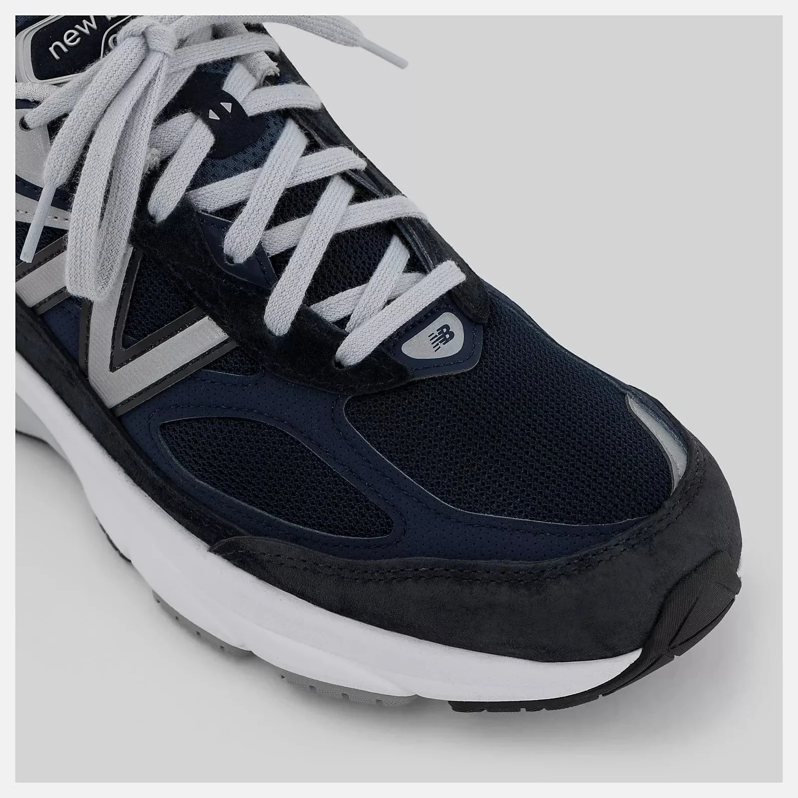 New Balance Women's 990v6 Running Shoes- Navy/White - Image 6