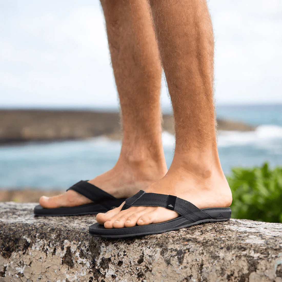 Reef Men's Cushion Phantom Flips- Black - Image 3