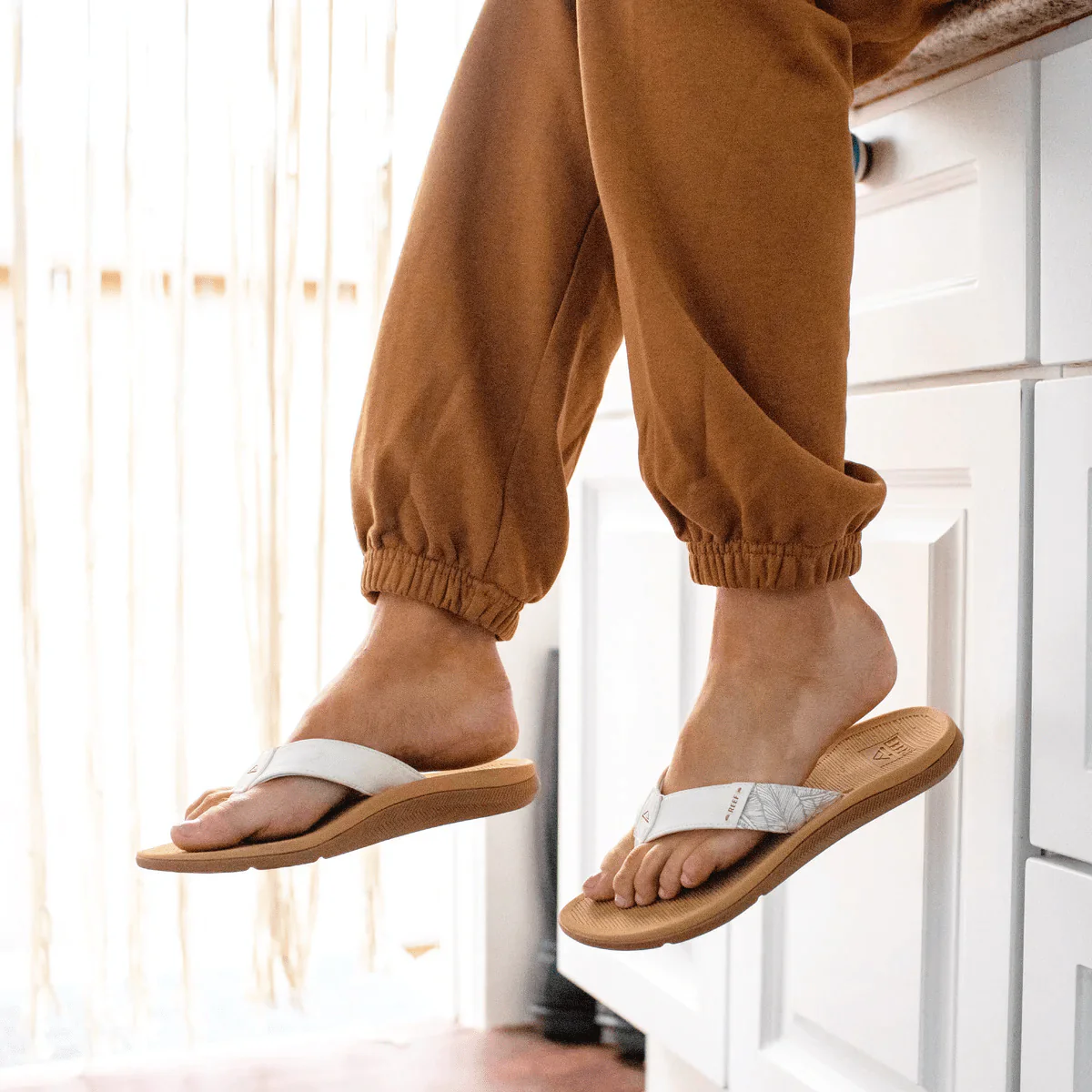 Reef Women's Santa Ana Flips- Cloud - Image 7