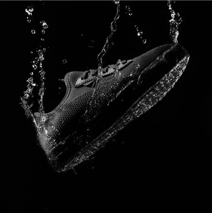 Vessi Men's Weekend Sneakers- Space Black - Image 6